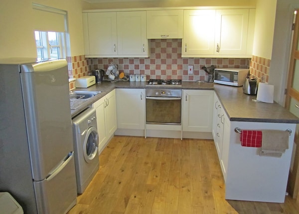 2 Bedroom Accommodation In Palgrave, Diss - Norfolk