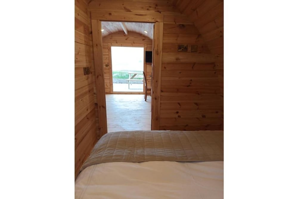 Luxury Self-catering Ensuite Glamping Pod 4 - Mayo