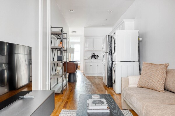 Luxe Ues 2br W\/ W\/d & Elevator, Near Bloomingdales, By Blueground - Blissville, NY