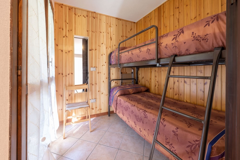 Apartment Of Small Size But Well Structured To Accommodate Two/four People - Val di Fassa