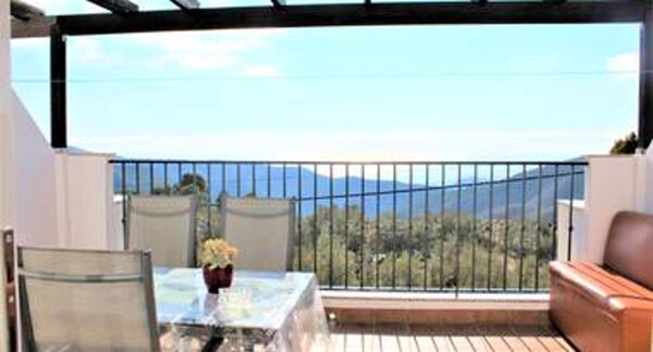 Homerez - Nice Appartement For 4 Ppl. With Shared Pool And Garden At La Cañada - Viator