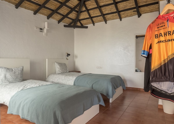 A Traditional Canarian Home With Only A Short Walk Into Town. - Garachico