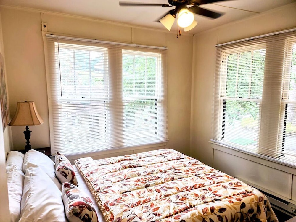 2 Bedroom - Fully Equipped And Ready For Family Fun - Hot Springs, AR