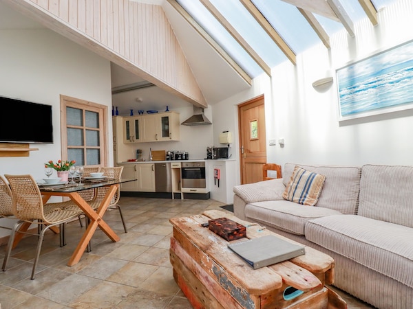 Seashells, Pet Friendly, With A Garden In Bude - Bude