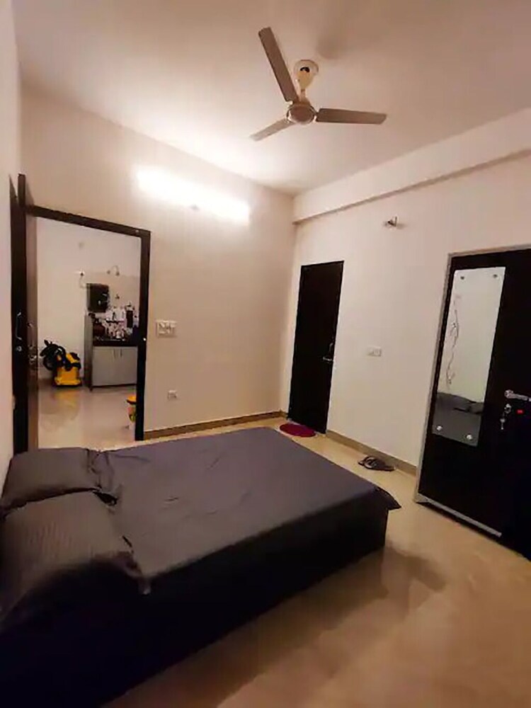 Private Room In 2bhk - Udaipur