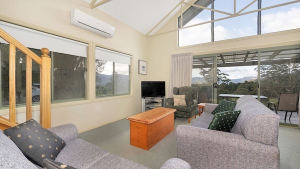 Valley Vista - Three Bedroom Villa Located On Golf Course With Amazing Views! - Kangaroo Valley