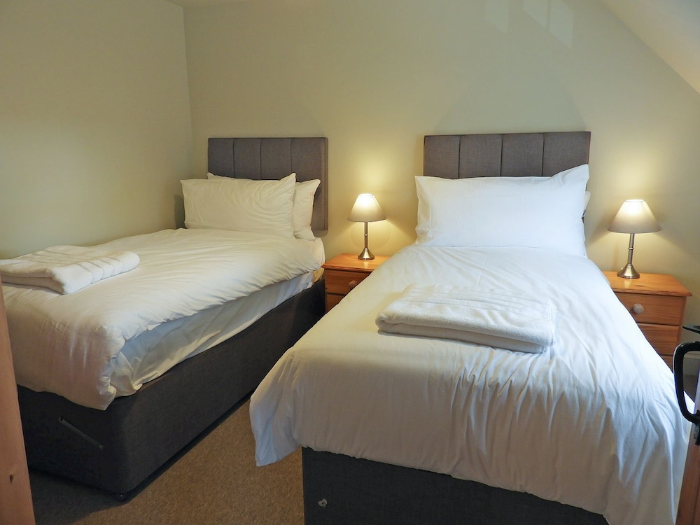 2 Bedroom Accommodation In Hopton-on-sea - Gorleston