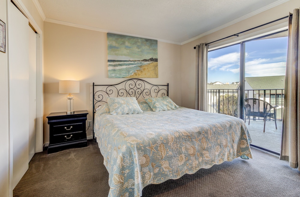 Osprey Suite 304: 1  Br, 1  Ba Condominium In Wrightsville Beach, Sleeps 4 - Wilmington, NC