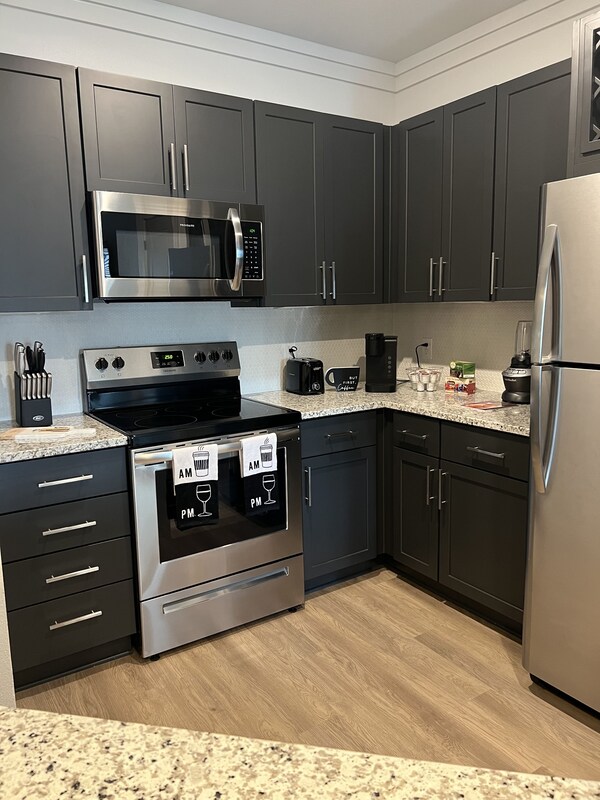 Stylish And Cozy 1 Bedroom In Charlotte! - Concord, NC