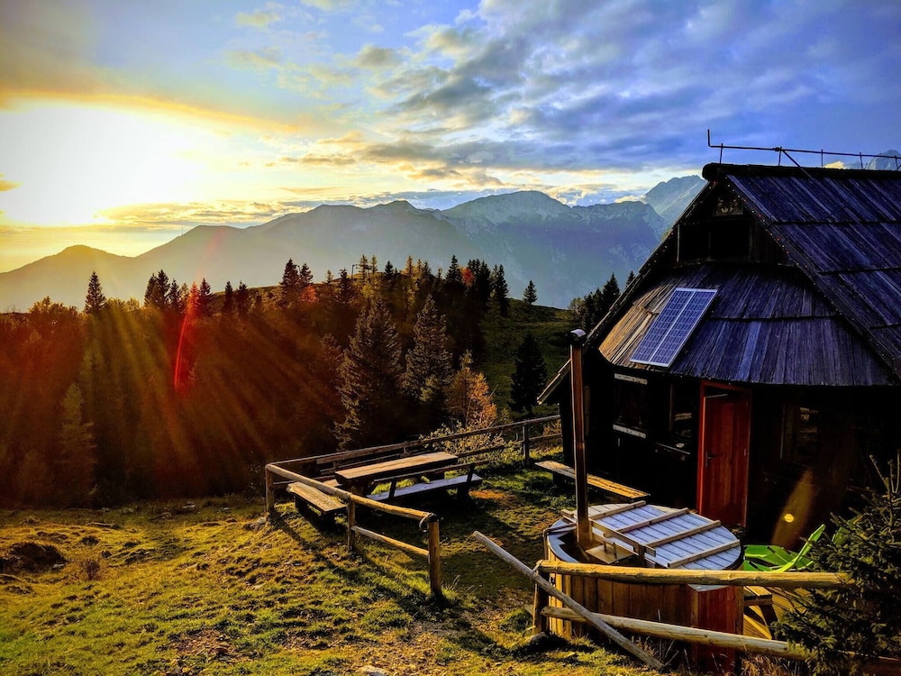Chalet Midden In De Bergen Met Sauna En Hottub - Slovenië
