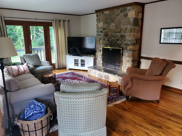 Comfortable House Close To White Oak Canyon & Old Rag Trails - Sperryville, VA