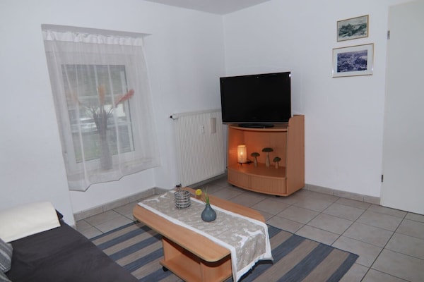 Apartment In A Top Location: 2 Terraces, Just For You / Free Wifi - Bruttig-Fankel