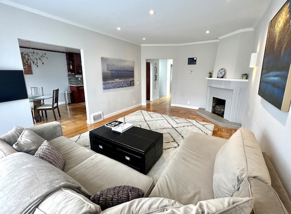 Spacious Modern 3br\/3ba House With Yard, Hottub & Parking - With Flexible Lease! - San Francisco, CA