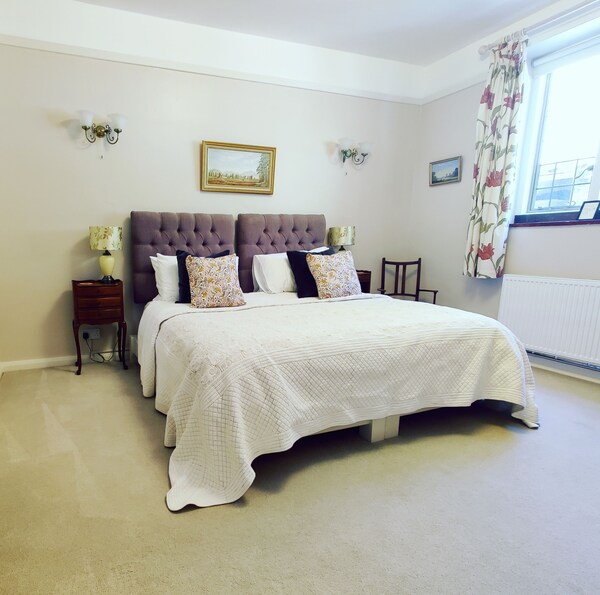 Self Catering Apartment With Glorious Exmoor Views - Porlock Weir