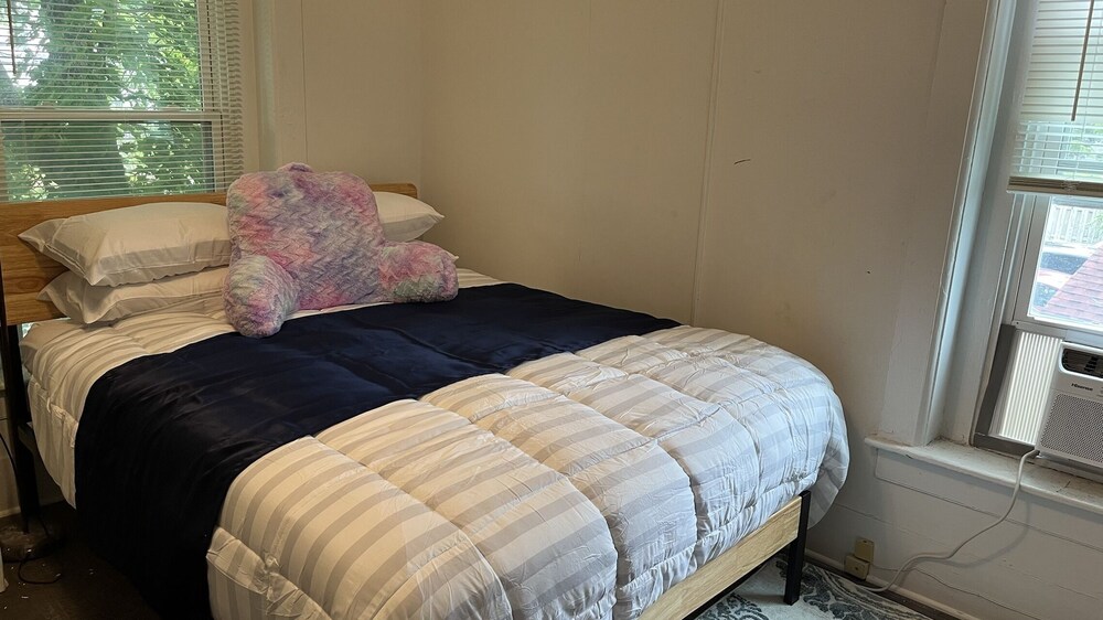 1 Bedroom Unit In Oswego Near Suny And Hospital - Fair Haven Beach State Park, Fair Haven