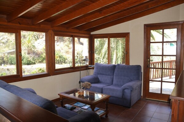 C. Rural Risco Padrón: Preciosa Casa Antigua En Un Entorno De Total Tranquilidad - La Gomera