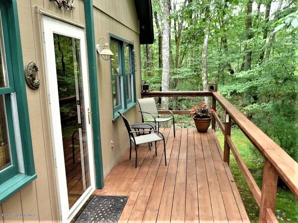 Exquisite Mountain Cabin Getaway - Delaware State Forest, Dingmans Ferry