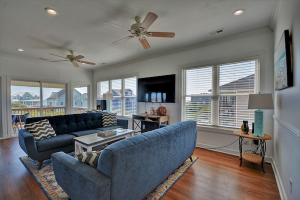 "Shining Sea" - Oceanview & Soundview 5 Bedroom Home In North Topsail Beach - Sneads Ferry, NC