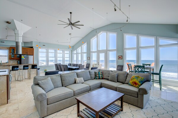 Beachfront Home With Beach Access, Private Hot Tub, Pool, Elevator, & Game Room - Hampstead, NC