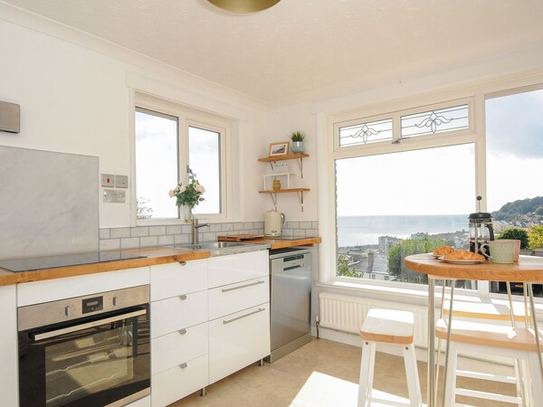 3 Meldrum Close, Pet Friendly, Character Holiday Cottage In Dawlish - Teignmouth