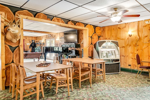 Full Hotel With Bar, Commercial Kitchen, Pool Table & Fireplaces - Dog-friendly - Manitowish Waters, WI