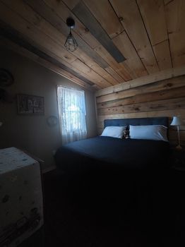 Fairview Lake, PA airbnb, hotels and vacation rentals