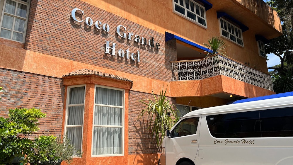 Coco Grande Hotel - Sibulan