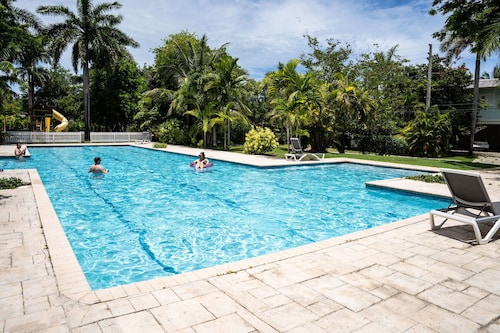 Luxury Apartments And Rooms The Lagoons - Montego Bay