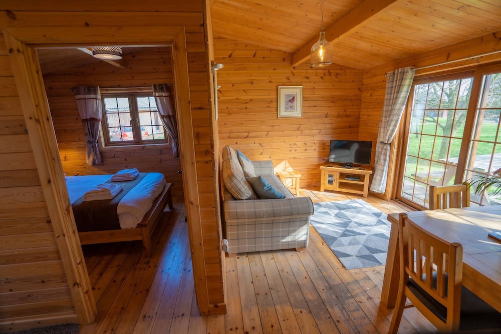 Wall Eden Farm - Luxury Log Cabins And Glamping - Somerset