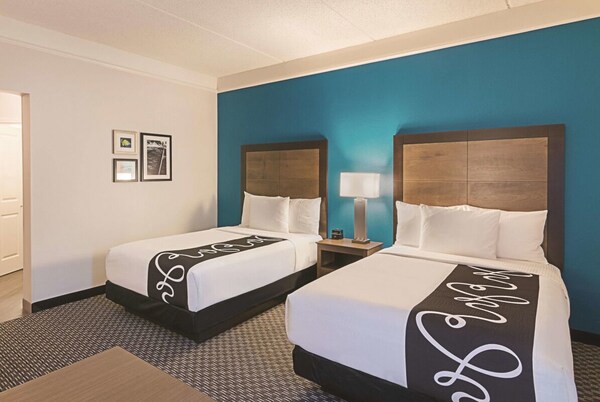 4 X 2 Double Beds At La Quinta Inn & Suites By Wyndham Orlando Ucf - Oviedo, FL