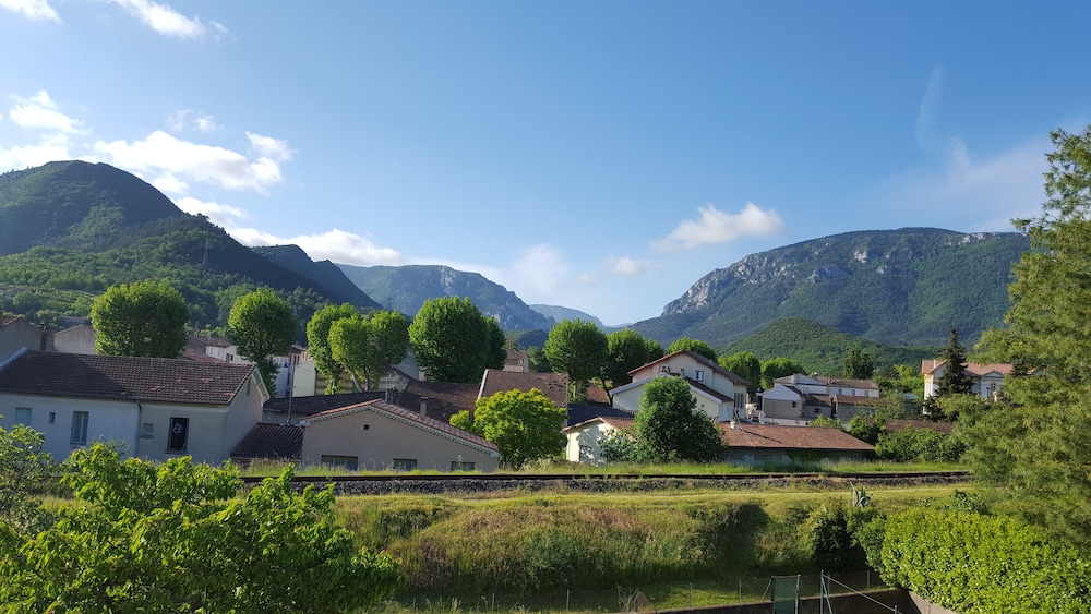 La Vue Quillan - Pyrenees