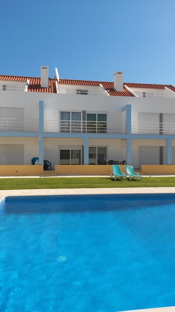 Modern House, Large Pool, Walk To Beach - Lourinhã