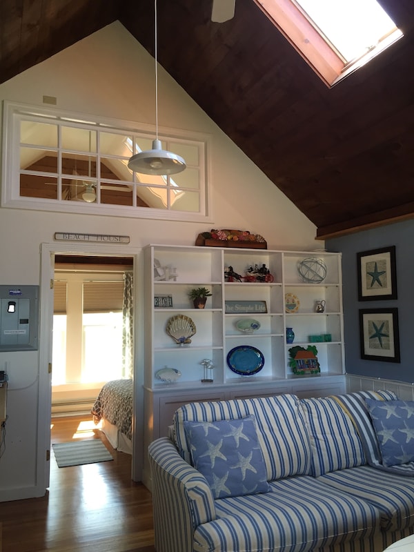 Luxury Accommodations In Quiet Seaside Village - Manchester-by-the-Sea, MA