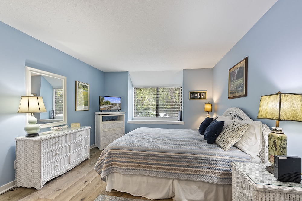 Seapines, On Site Pool And Tennis, 2 Free Bikes, Pet Friendly - Bluffton, SC