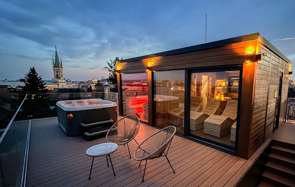 Boutique Hotel11 Rooftop Spa - Nitra