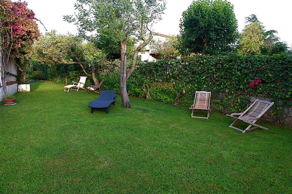 La Dolce Villa: Un Charmant Endroit Méditerranéen Avec Un Beau Jardin Relaxant - Castellabate