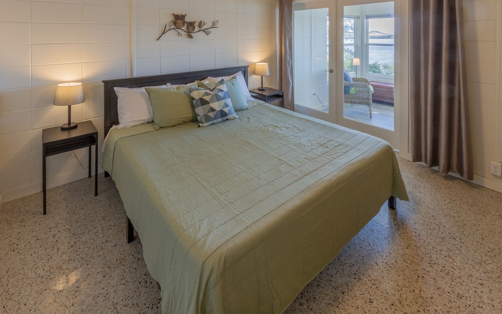 Easy Breezy - Seagrove Beach Pet-friendly Home With Eastern Lake Views - Seaside, FL