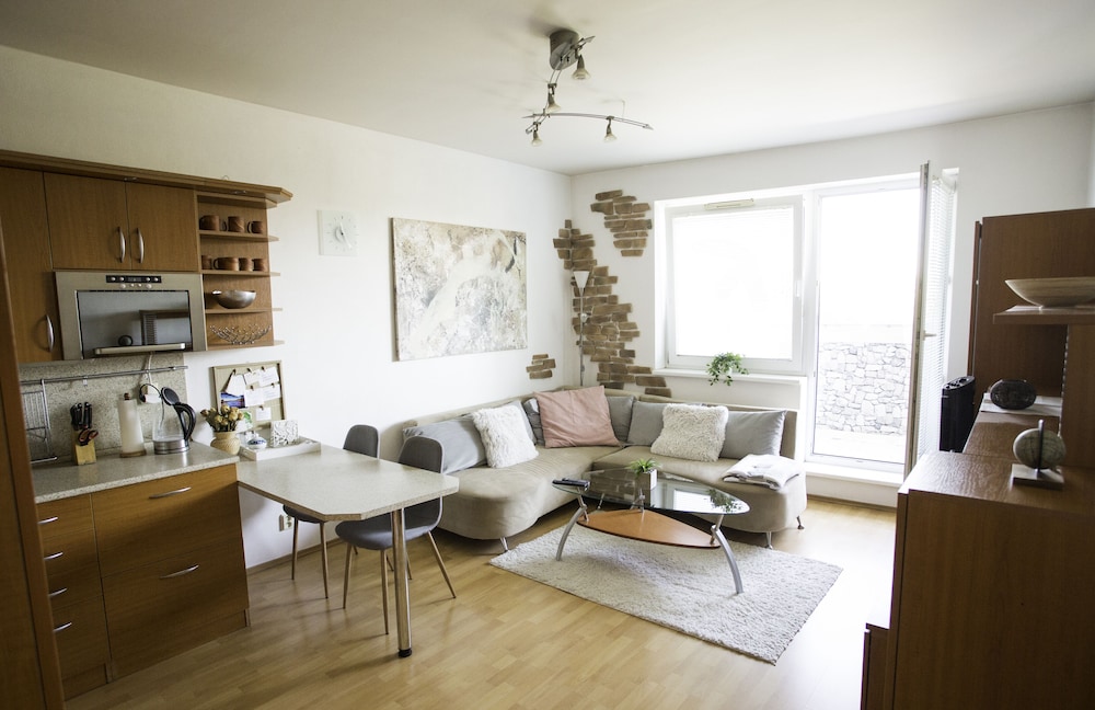 Cozy Appartment With Home Feeling - Bratislava