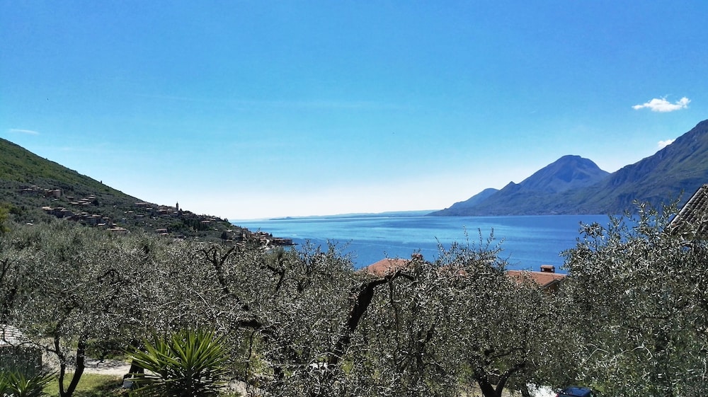 Appartamento Sole: Relax , Lago, Montagna E Uliveti - Limone Sul Garda