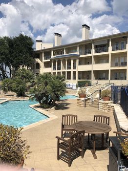Lakeway, TX Holiday Apartments and Self Catering cozycozy