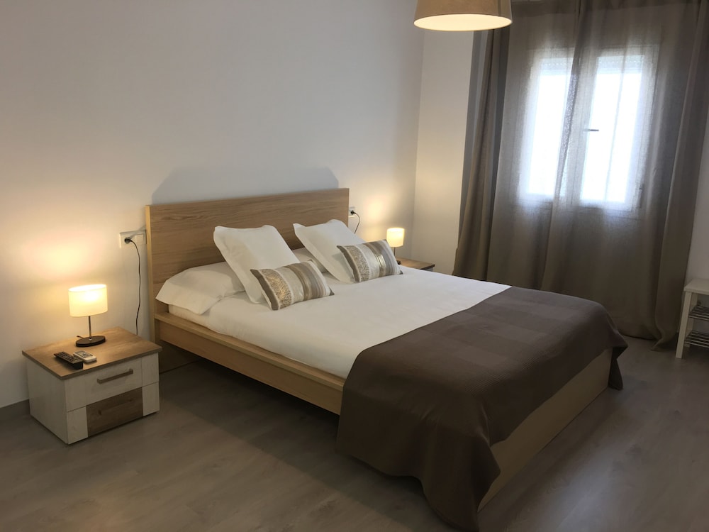 3 Bedroom Apartment In The Center Of Ronda. Free Parking And Wifi - 안달루시아