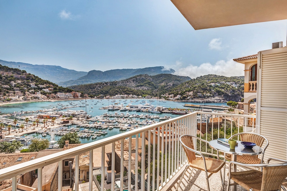 Neptuno 3. Apartment With Fantastic Views To The Port De Soller And The Marina - 마요르카
