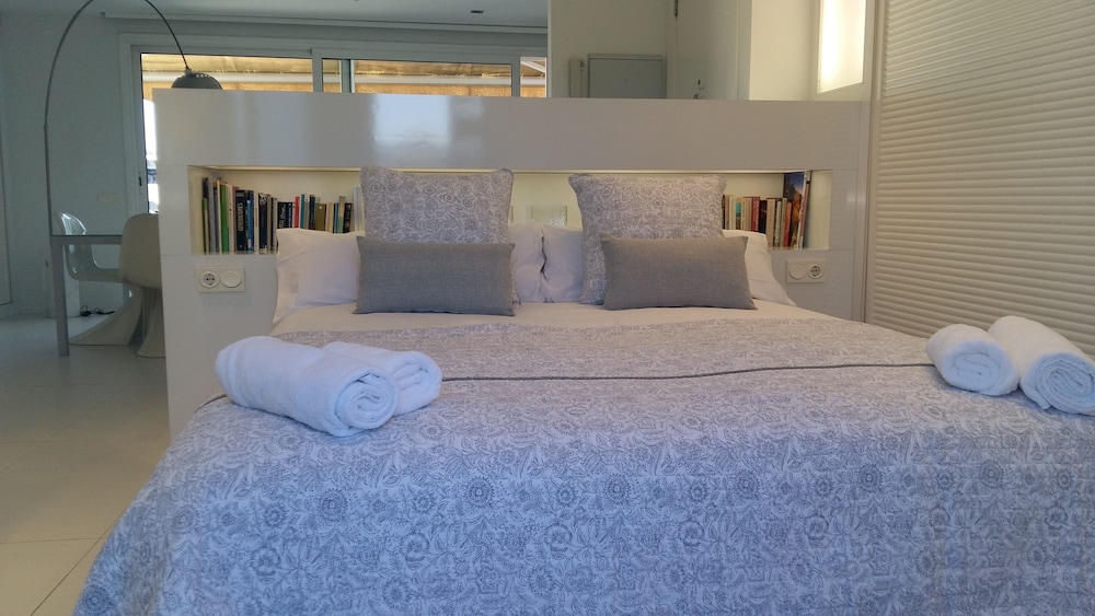 One Bedroom Apartment With Terrace In Diputació - You Stylish - La Barceloneta