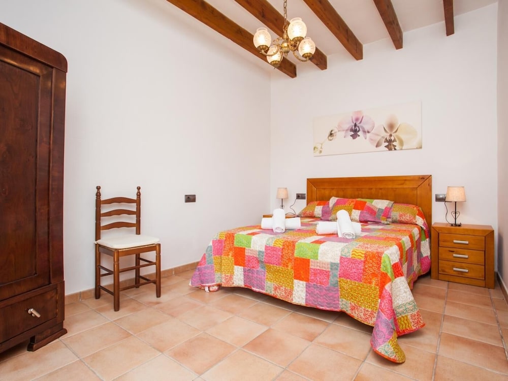 Finca Ses Comes. Charming Country House For 4 People In Santanyi - Maiorca