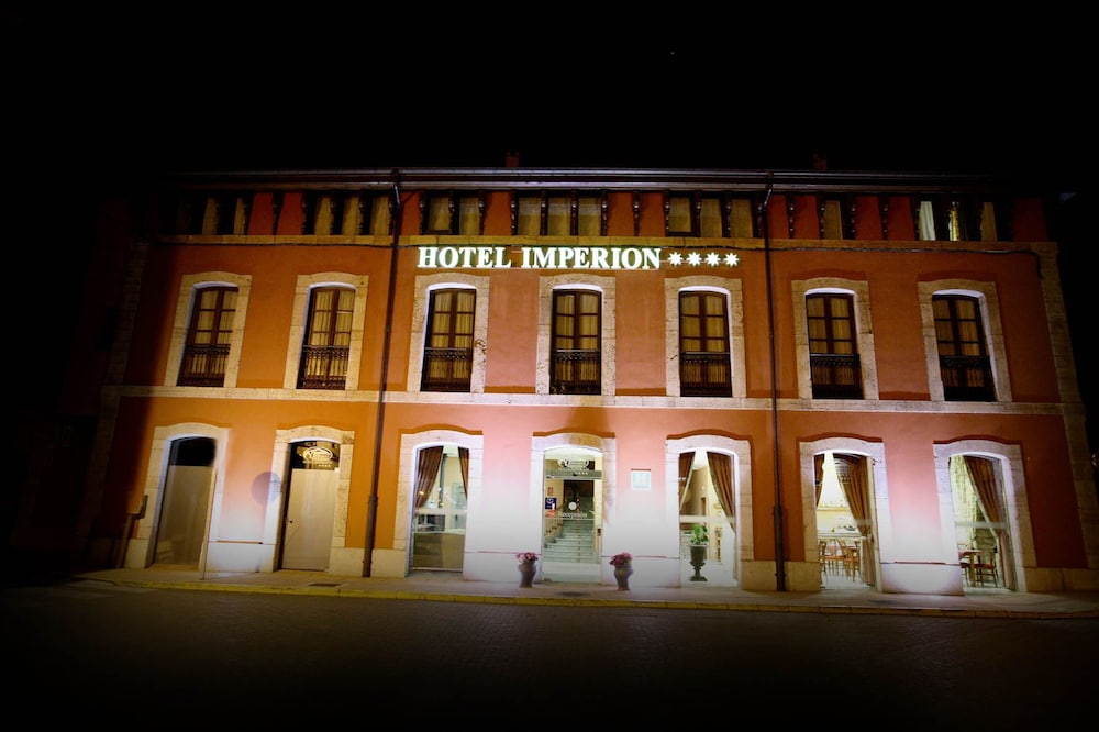 Hotel Imperion - Parres