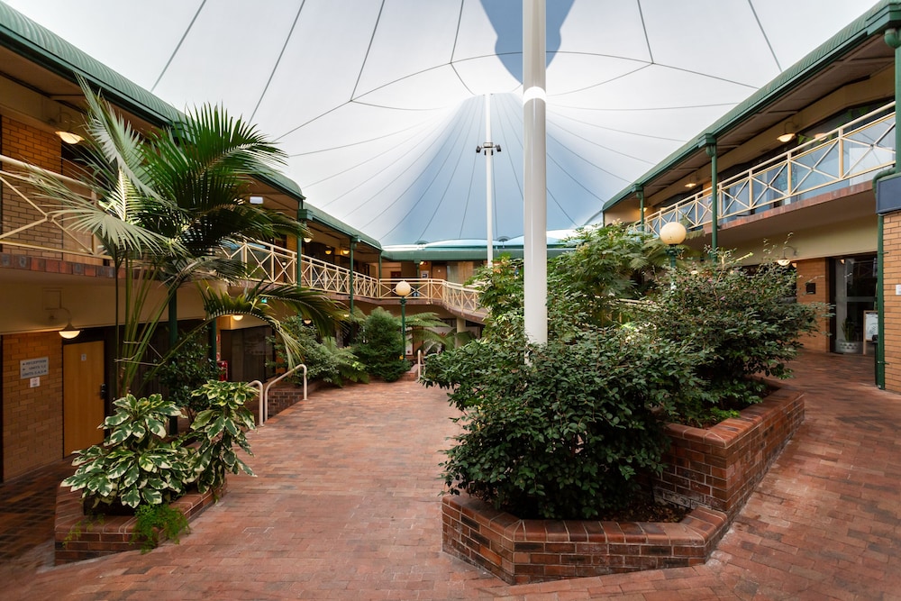 Mayfair Plaza Motel - University of Tasmania