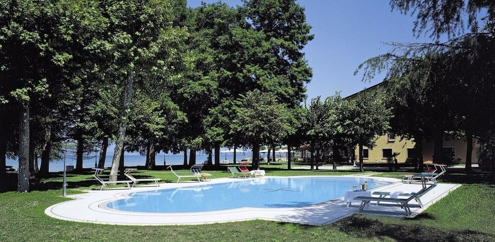 Hotel Lugana Parco Al Lago - Sirmione