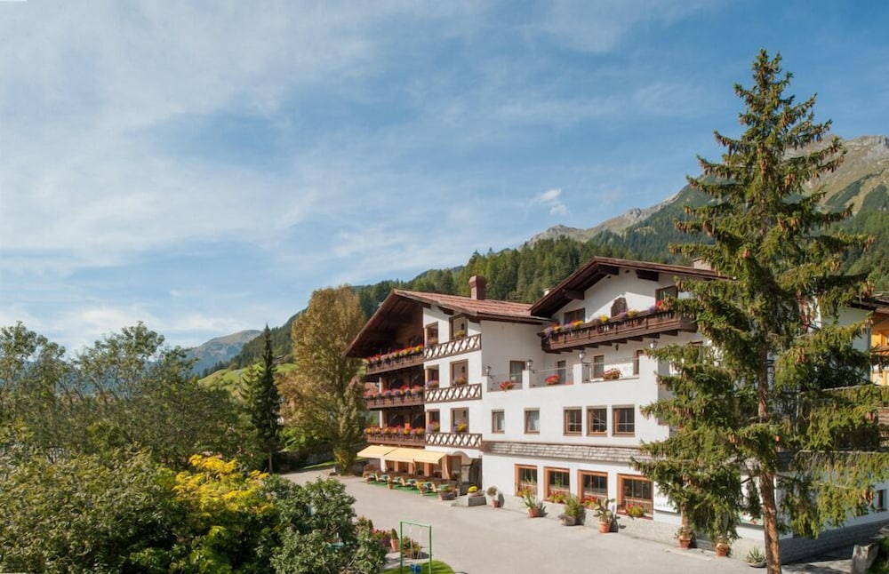 Hotel Alpina Arlberg - Kaisers