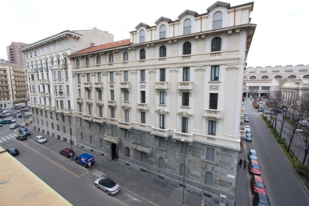 Residence De La Gare - San Donato Milanese