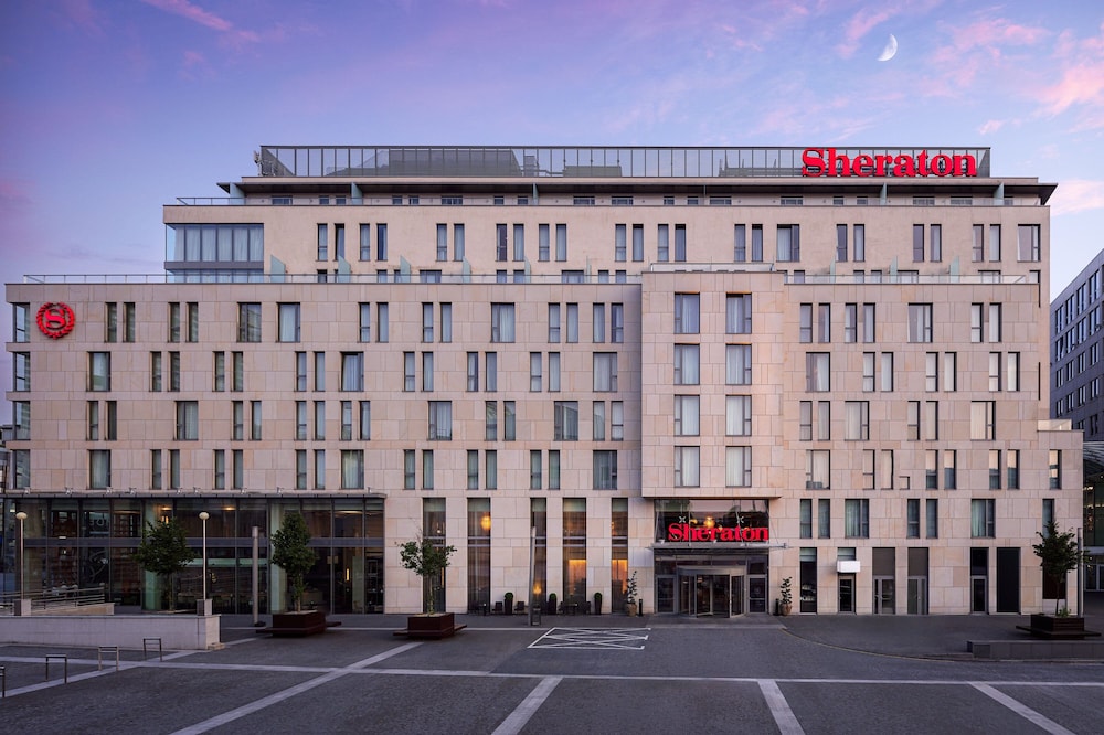 Sheraton Bratislava Hotel - Pozsony